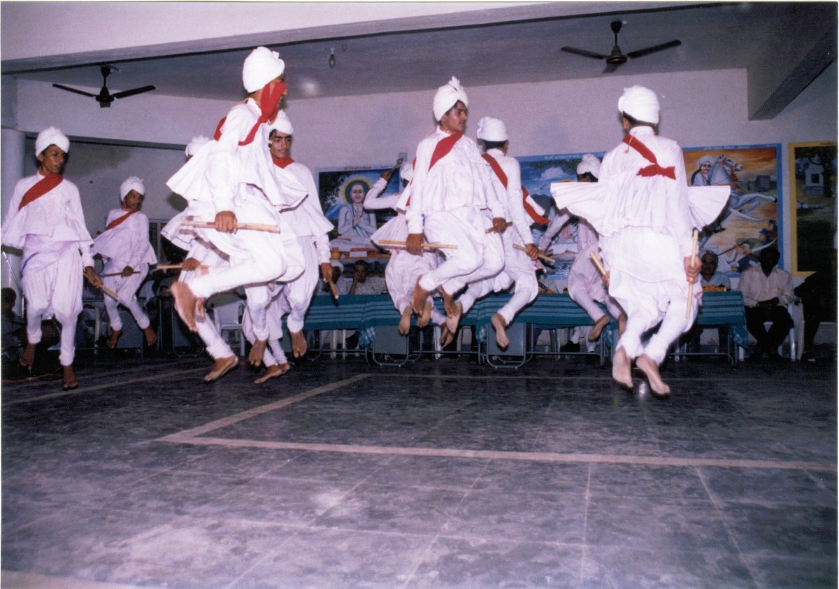 "People of Mer Community (primarily found in Saurashtra) in one of the Sword dance forms" Kathiawar (Gujarati), India | Credit: Ashok Modhvadia