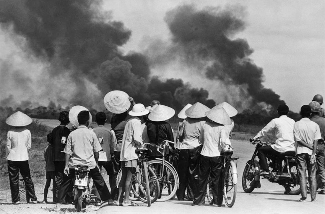 Title: Vietnam war 1972 | Author: Photo by Raymond Depardon | Source: Flickr | License: CC BY 2.0
