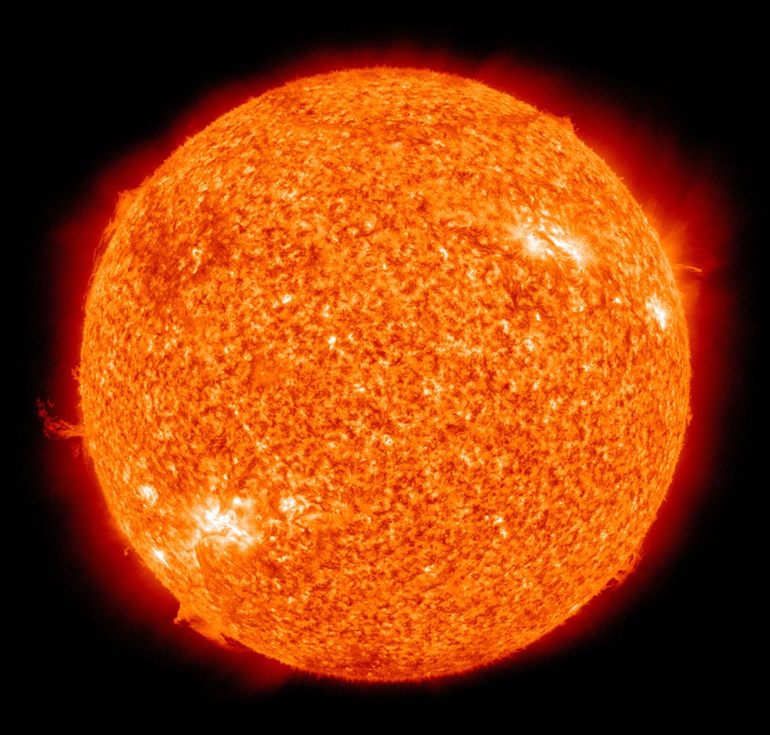 False-color image of the Sun observed in the extreme ultraviolet region of the spectrum | License: CC0